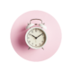 photo d'un réveil mécanique blanc sur fond rose poudré pour illustré la question abordée : "Qu'est-ce que l'heure?"
